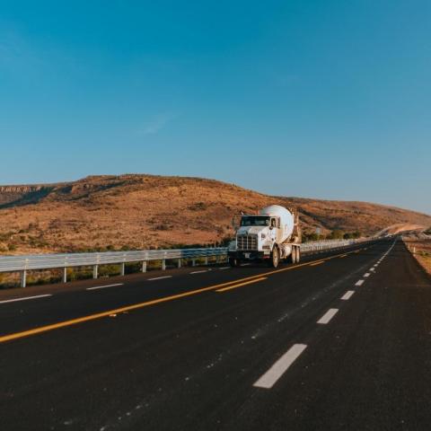 Libramiento carretero poniente es la obra más emblemática de esta administración: CANACAR