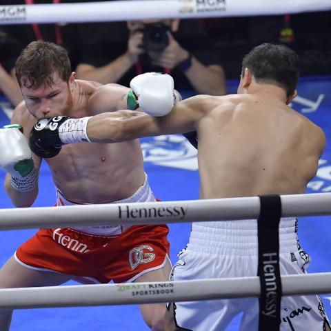 Canelo vence a GGG