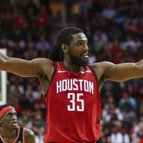 Kenneth Faried llega a Soles