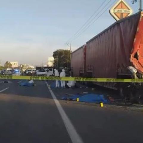 Fuerte accidente en la carretera León–Silao deja un saldo de siete muertos
