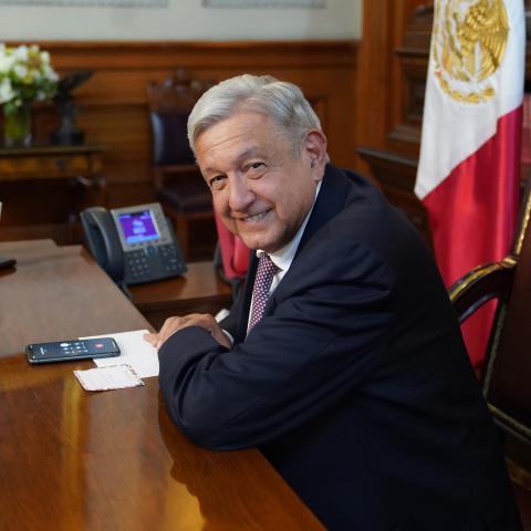 AMLO llama a Lula 