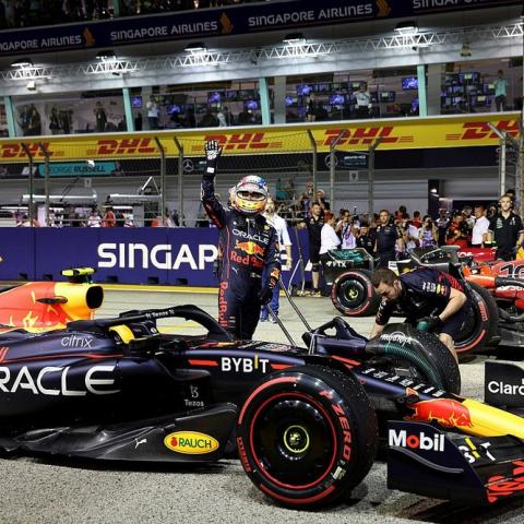 Checo Pérez largara segundo en Singapur