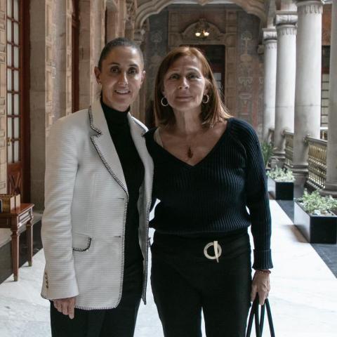 Claudia Sheinbaum y Tatiana Clouthier 