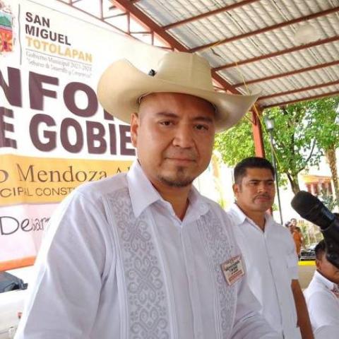 Conrado Mendoza Almeda 