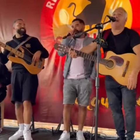 Gipsy Kings tocando en el Cortijo Sevilla
