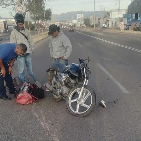 Todo por su flojera de cortar camino brincando el camellón lateral frente al Guadalupe Peralta