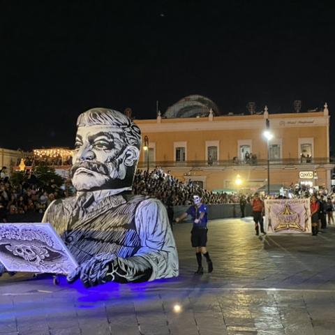 José Guadalupe Posada, presente en el desfile de calaveras como cada año