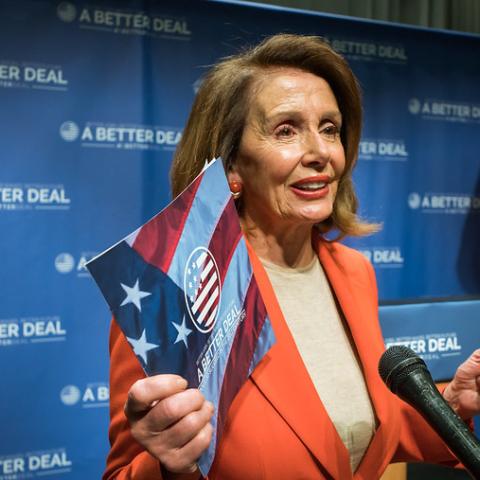 Nancy Pelosi renuncia como líder demócrata de la Cámara de Representantes