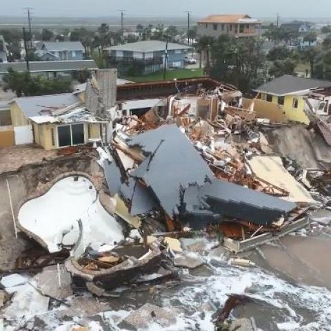 Cinco muertes tras paso del ciclón tropical Nicole en Florida