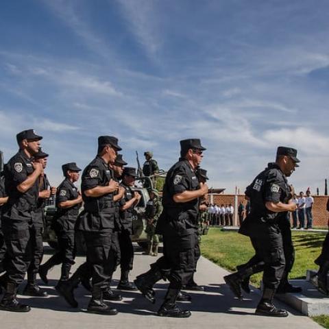 Policía