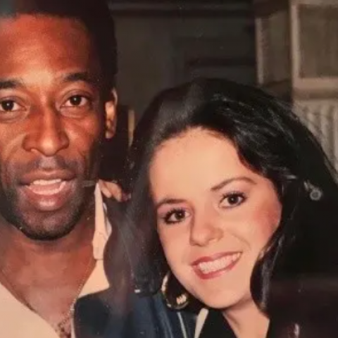 Pelé fue bateado por Isabel de Pandora