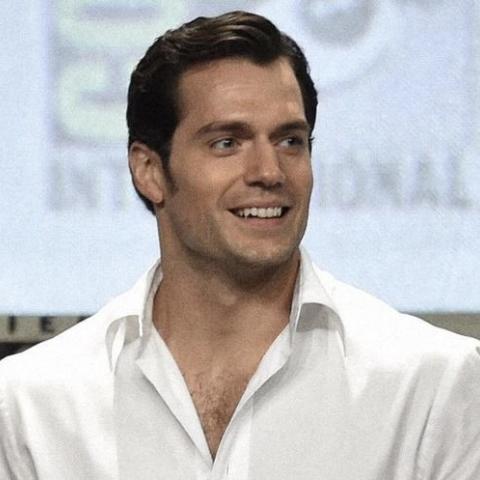 Henry Cavill fue elegido como el hombre más guapo de este 2022