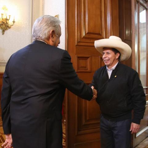 Pedro Castillo intentó huir a México, confirma el presidente López Obrador