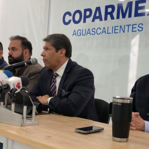 Reclaman empresarios que diputados locales no discutieran incremento al ISN