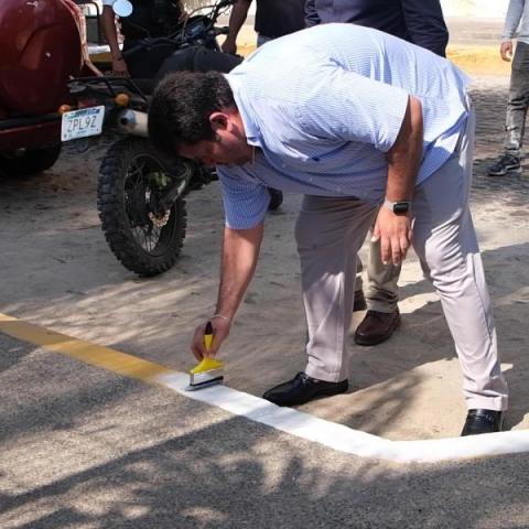 Celebran comerciantes flexibilización de estacionamiento en calles del centro