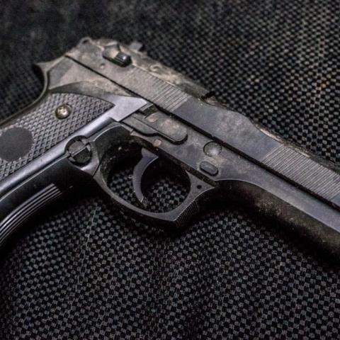 Pistola
