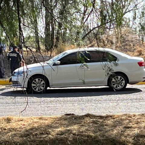 En el parabrisas del auto quedó la marca del violento impacto contra el peatón