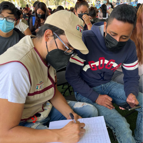 Defiende Morena becas a ninis; “son para combatir la explotación laboral”