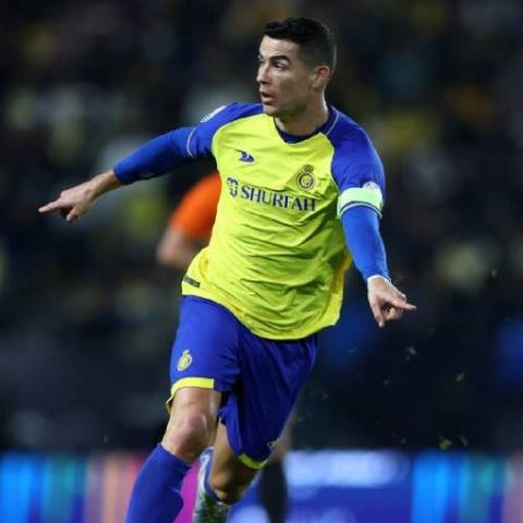 Al Nassr obtiene el liderato tras triunfo 