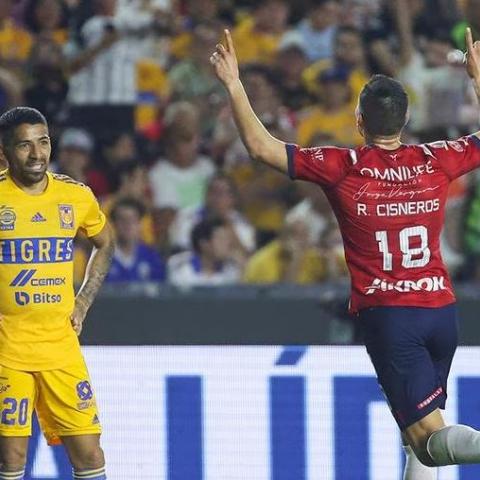 Tigres 1-2 Chivas