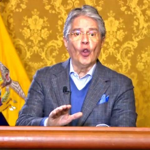 El “No” lidera en el referéndum en Ecuador