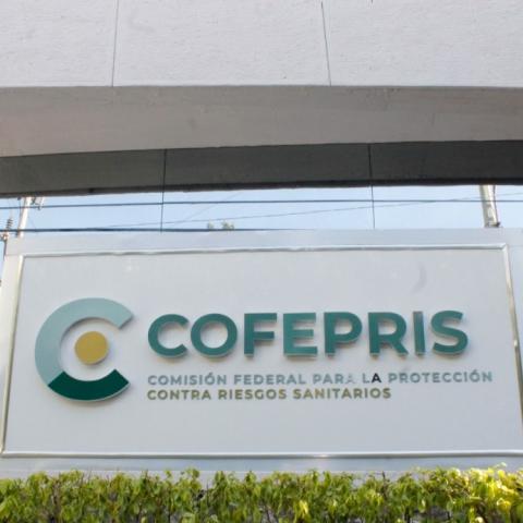 Destituye la Cofepris a 11 funcionarios