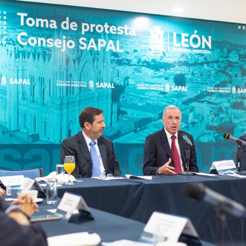 A través de un Consejo, proponen que ciudadanos y empresarios dirijan el nuevo esquema de agua