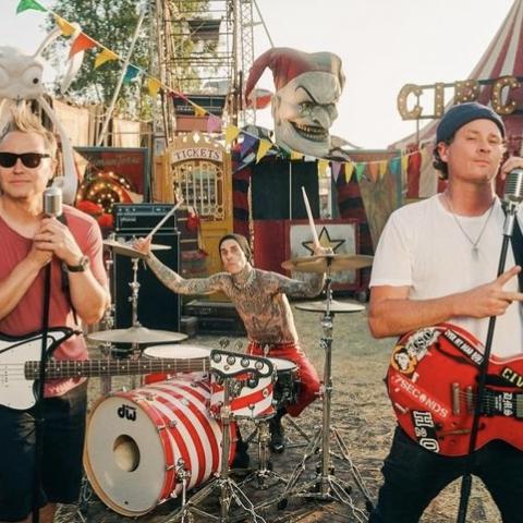 Blink 182 no podrá prensentarse en México por ahora 
