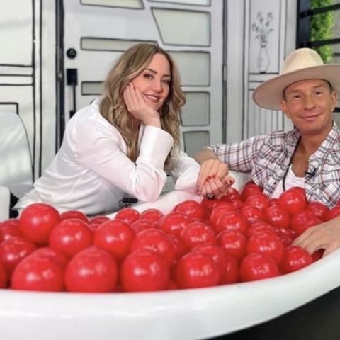 Erik Rubín y Andrea Legarreta siguen habitando la misma casa 