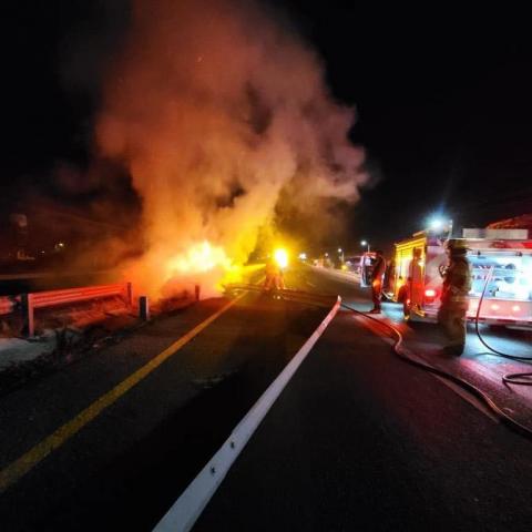 Camioneta incendiada 