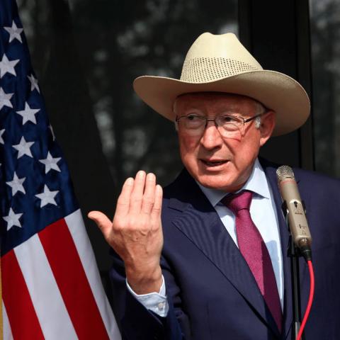 A pesar de desacuerdos e inquietudes, México y EE. UU. son socios para siempre: Ken Salazar