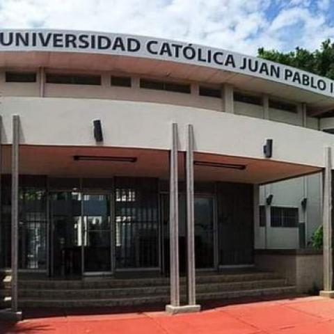 Gobierno de Nicaragua cierra dos universidades católicas por presuntas irregularidades