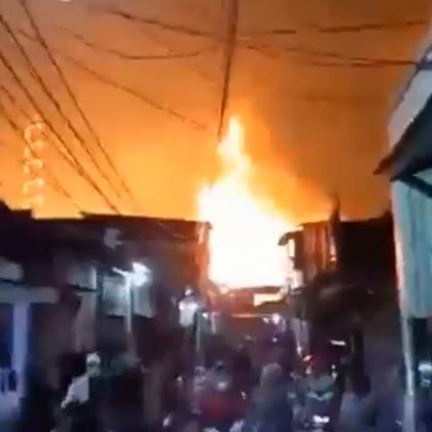 Incendio en Indonesia