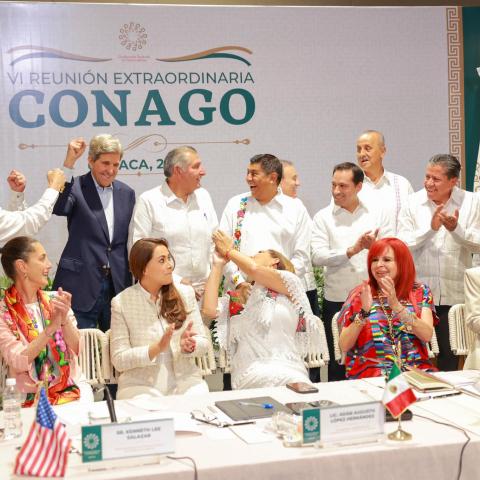 La gobernadora Tere Jiménez se reunió con John Kerry y Ken Salazar