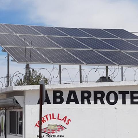 Abren convocatoria para solicitar paneles solares; negocios pueden ahorrar hasta 95% de luz