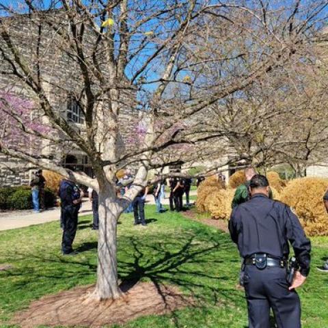 Tiroteo en escuela cristiana de Nashville; mueren 3 niños y 3 adultos