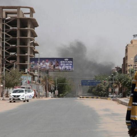 Contabilizan casi un centenar de muertos por enfrentamientos en Sudán