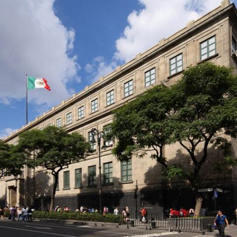 Presidencia de México critica a la Suprema Corte tras mantener suspensión del Plan B electoral