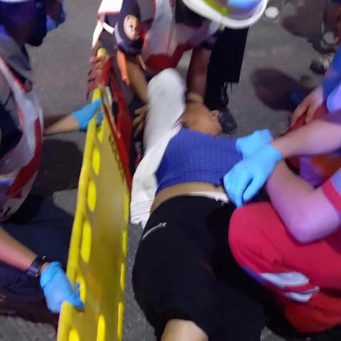 La mujer de 62 años resultó herida y tuvo que ser trasladada a las instalaciones de la Clínica del ISSSTE