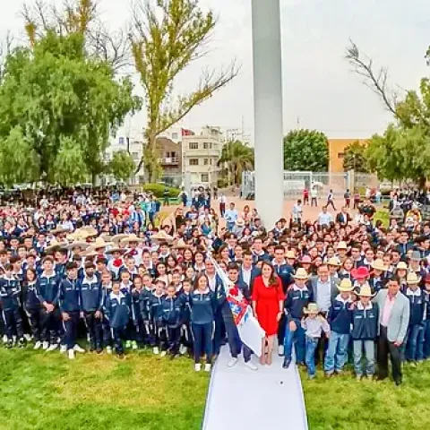 La gobernadora Tere Jiménez encabezó la ceremonia 