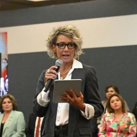 Lista de asistencia exhibe ausencia de senadora Alejandra Lagunes en sesión fast track