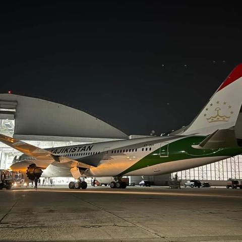 Avión presidencial abandona EE. UU. hacia la capital de Tayikistán