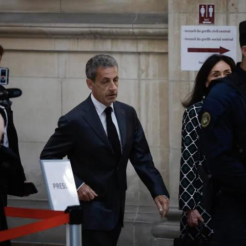 Nicolas Sarkozy condenado a tres años de cárcel por corrupción