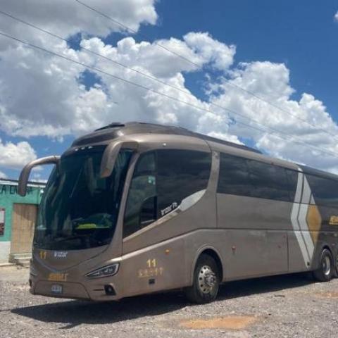 Aparecen conductores de autobús secuestrado con migrantes en SLP