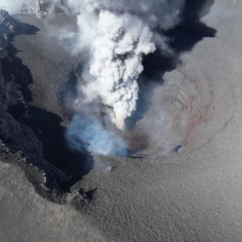 [Video] Semar sobrevuela cráter del volcán Popocatépetl y capta imágenes