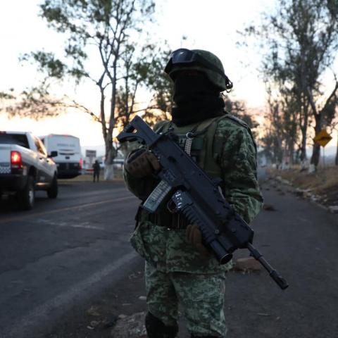 Sedena abate a 8 presuntos delincuentes en Michoacán