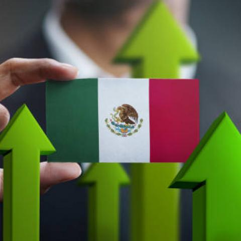 Economía mexicana podría alcanzar el 4% de crecimiento en los próximos 15 años, estiman sector público y privado