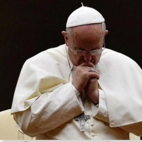 Papa Francisco se siente mal y suspenden sus actividades