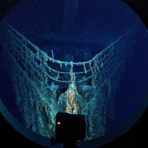 Localizan restos cerca del Titanic; evalúan si es el submarino Titán