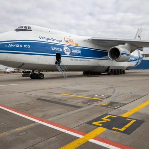 Canadá confisca avión de carga ruso 